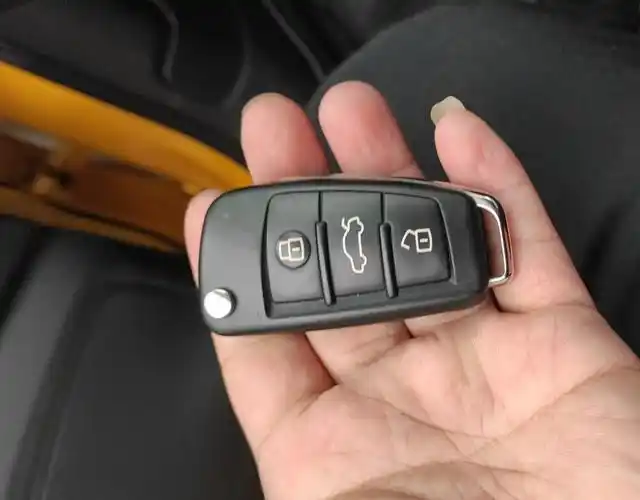 奥迪q330tfsi2016款14t自动前驱时尚型国Ⅴ