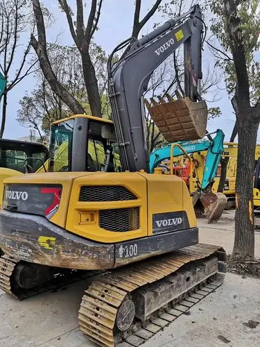 沃尔沃80d挖掘机