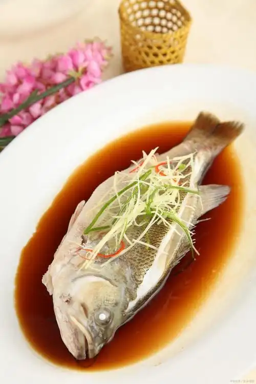 清蒸鲈鱼