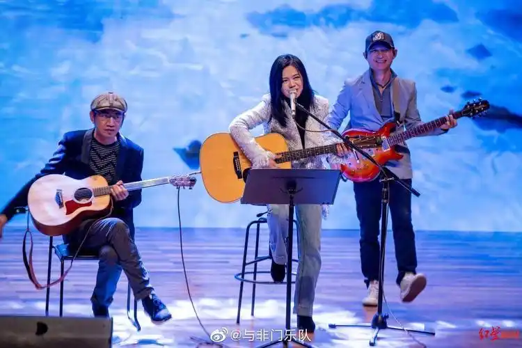 与非门乐队成员"三少"患癌去世,生前曾创作《乐园》《大家好》等歌曲