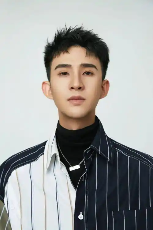 管云鹏:"歪嘴战神"的逆行与逆袭_陈廉_龙王_观众