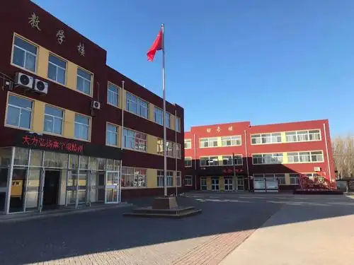 我们是红旗的一角——北关小学二一班