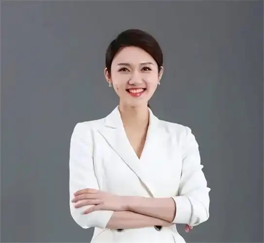 龙洋主持人个人资料央视美女龙洋30多岁仍然单身