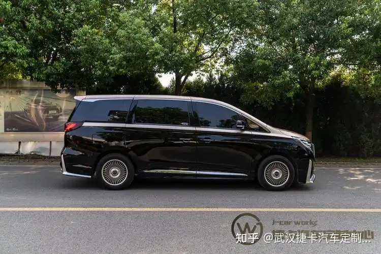 传祺m8改色黑金外观定制款内饰