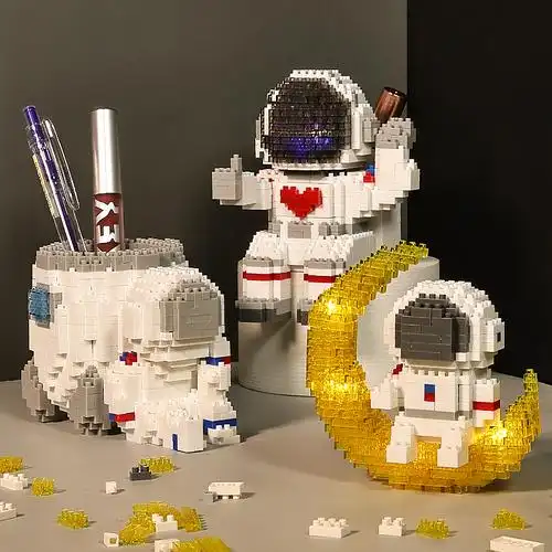 宇航员微小颗粒乐高积木拼装玩具航天太空人情侣建构