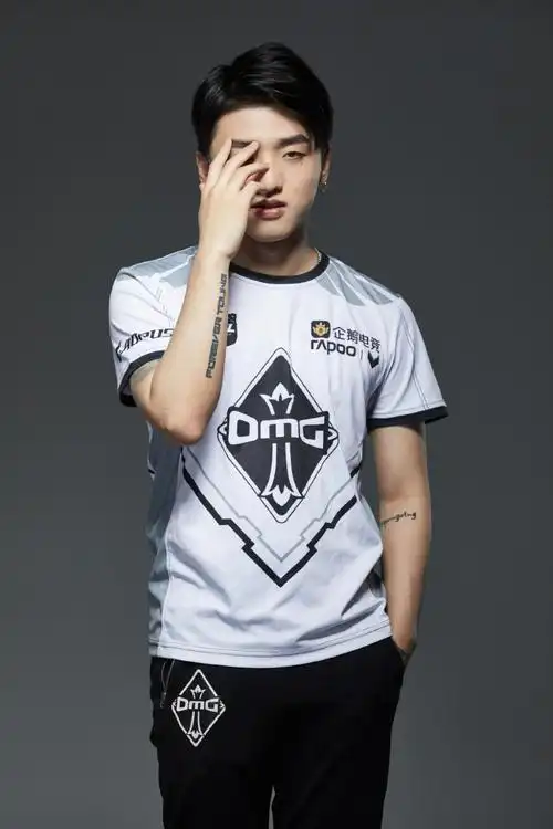 omg战队2:1战胜snake,冷少的mvp定妆照亮了