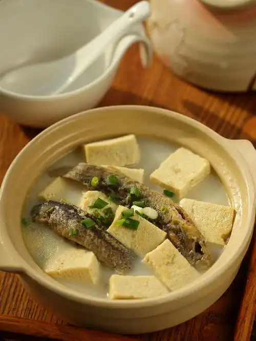泥鳅炖豆腐更能补钙