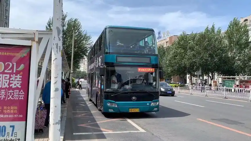 吉林公交46路,宇通zk6116hngsaa型双层lng,驶离珲春街站