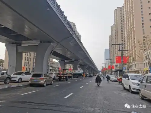 太原解放路重新上路 北城盛装迎接国庆