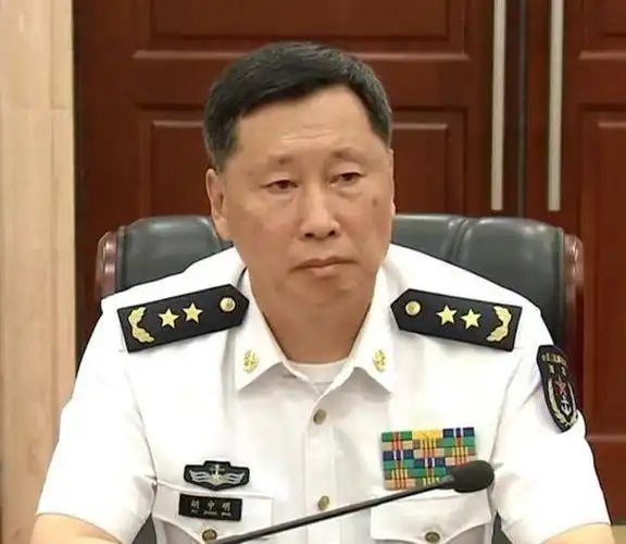 晋升上将的海军新司令曾被称"大校艇长"|军衔|战争法|开国中将|董军