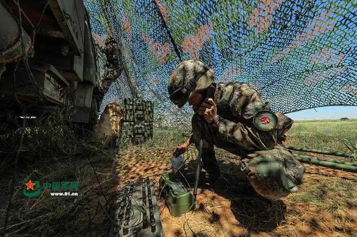 解放军5支劲旅挥师朱日和轮战专业"蓝军"