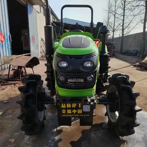 农用四驱四轮拖拉机厂家 90马力8 8梭式换挡配套旋耕机 作业无忧