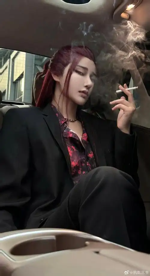 来吧宝贝,弄死我.    #徐湫#夙胤言生超话#cos