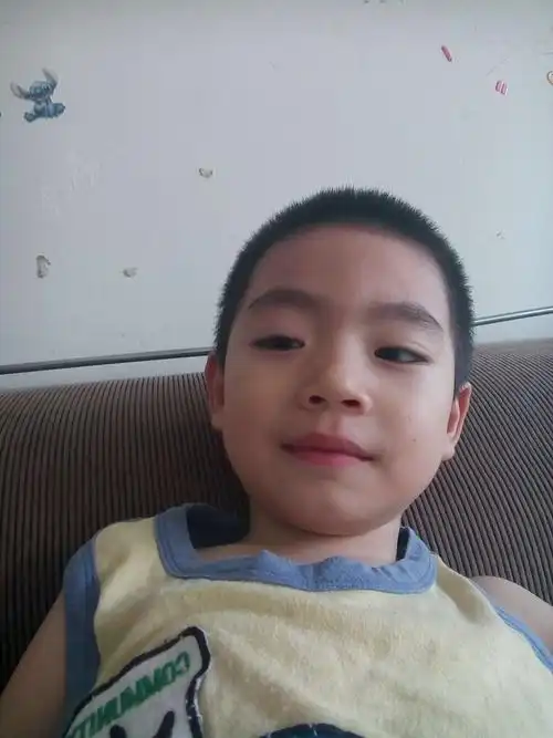 六岁生日玩自拍