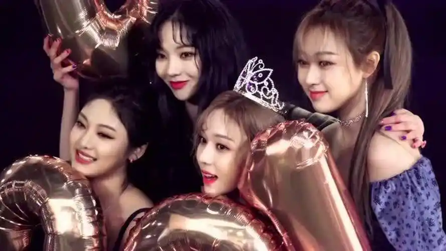 韩国女团aespa的新年祝福,2021美起来