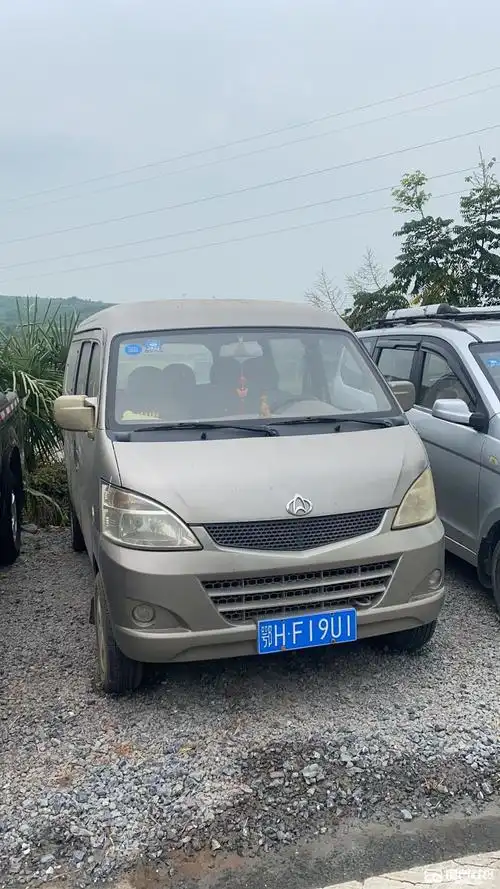 11年长安s460大面包五座车型