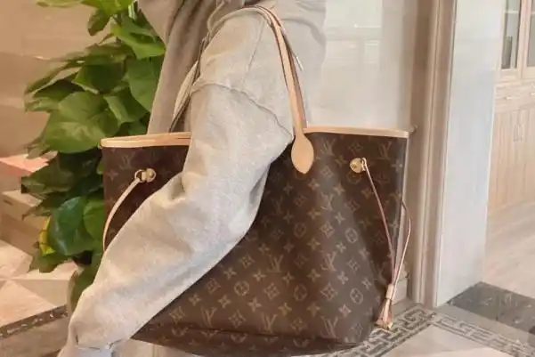 永不过时的lv经典款女包
