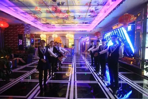 挥洒激情,释放压力,享受生活,就来京华互动ktv.