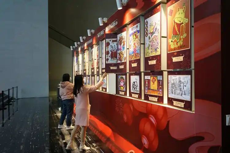 "萌牛迎春"创意作品展示区2