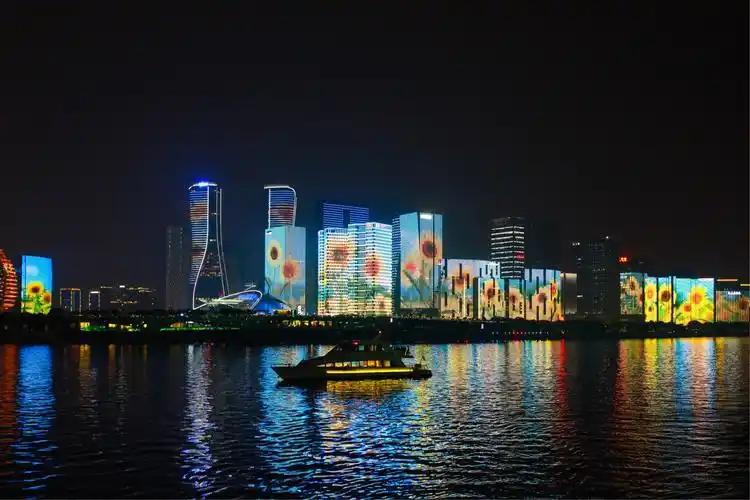 夜游钱塘江 - 美篇