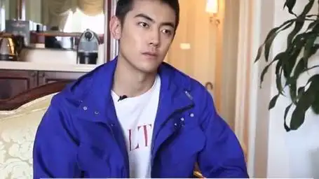 纪凌尘和宁静搭戏