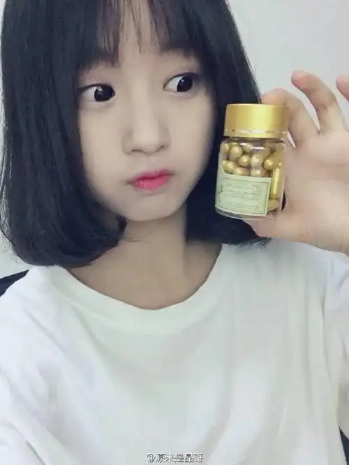 晶哥长的好可爱!