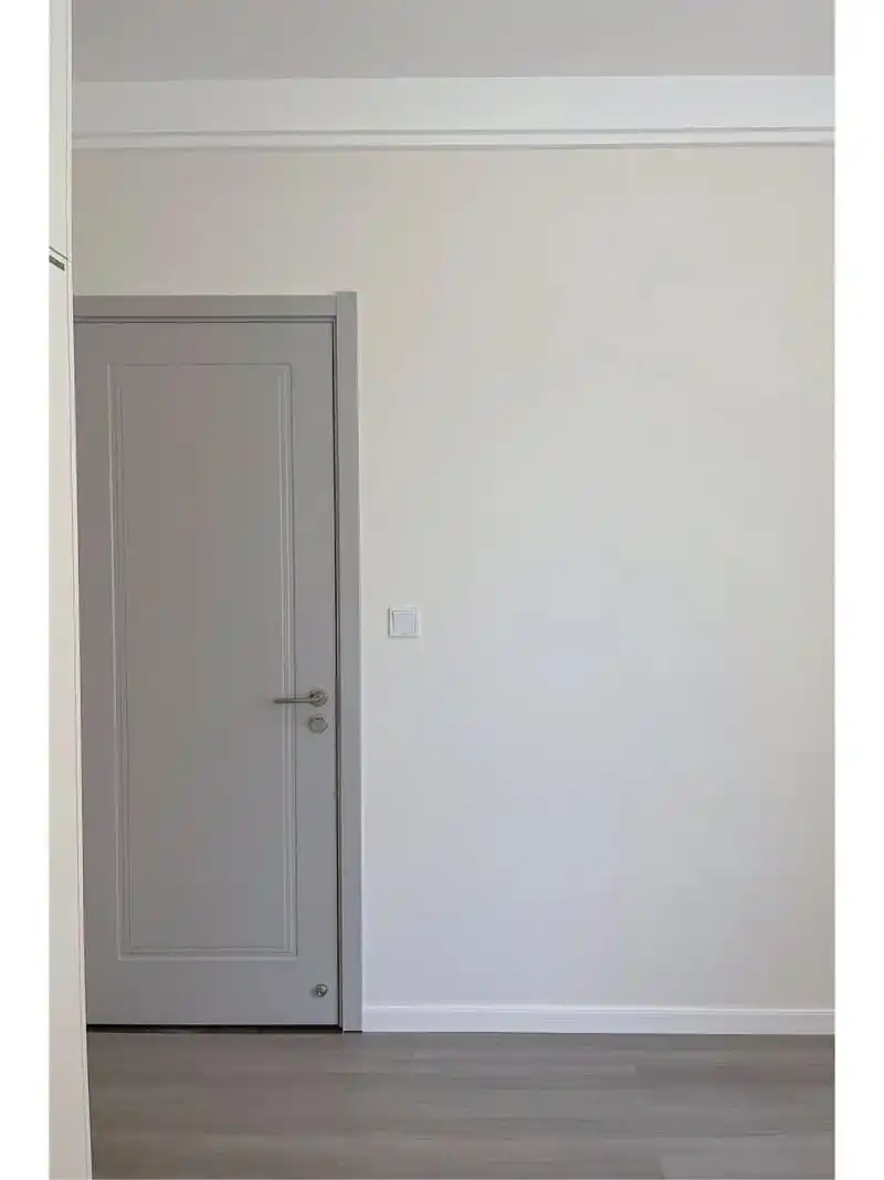 可可蛋奶配杏灰色木门太有质感了!