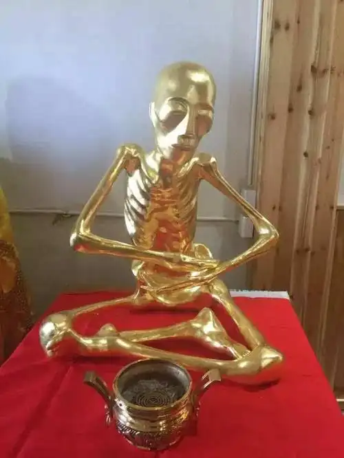 肉身菩萨为何不腐真的是佛光显现还是另有其因