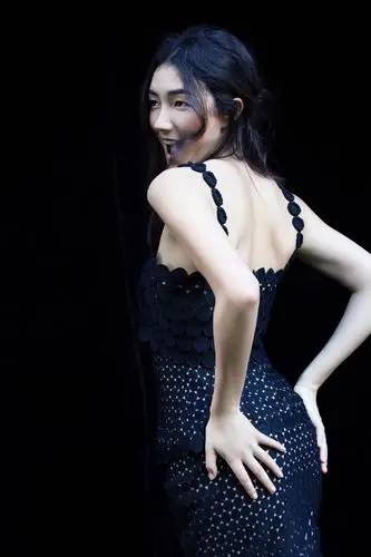 刘承羽时尚质感写真图片