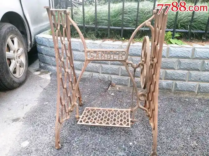 民国时期缝纫机架