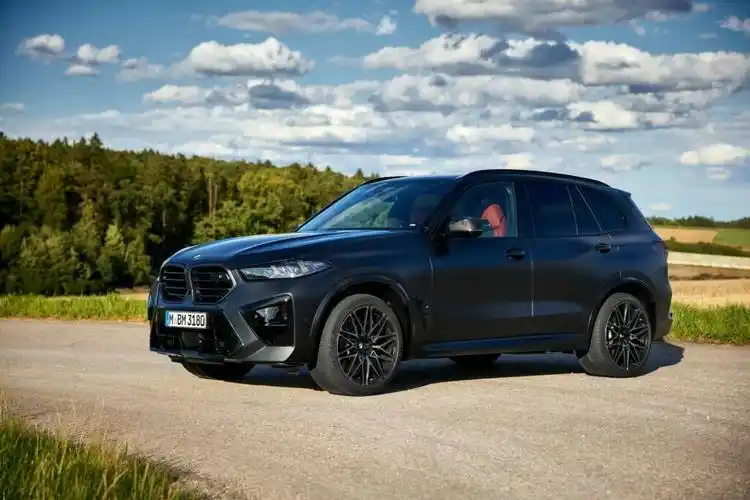 2024款宝马x5官图发布,全面换装双联屏内饰,这样的x5你爱吗?