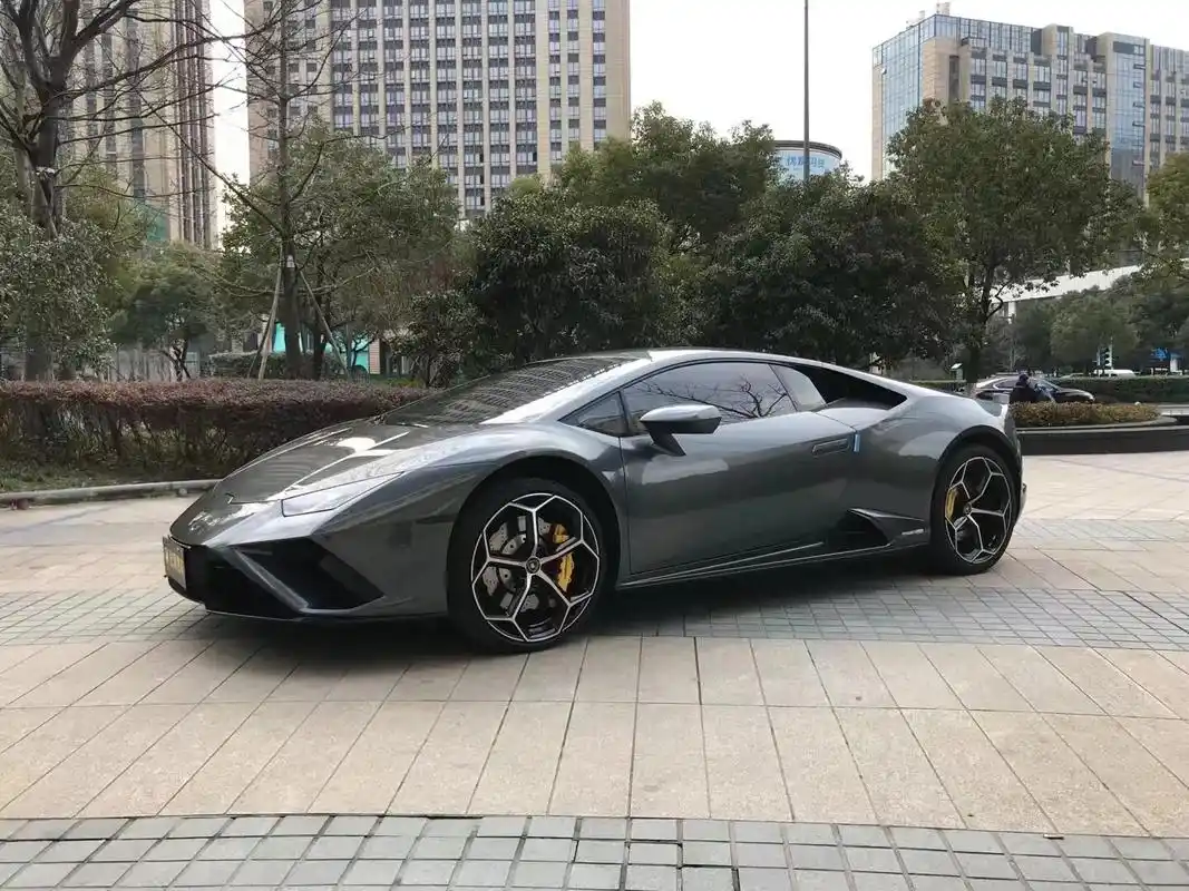 小牛96小牛96.兰博基尼 huracan 2020款 hu - 抖音
