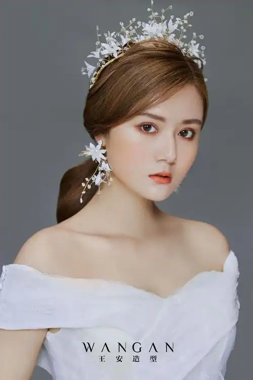 王安造型的化妆造型作品《韩式新娘》