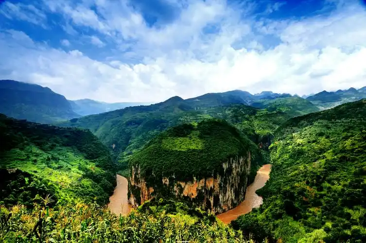 北盘江大峡谷北盘江大峡谷景区黔西南州贞丰北盘江大峡谷景区集峰林