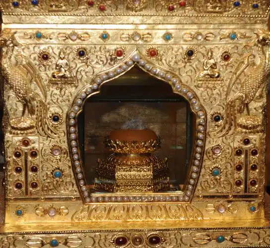 南京佛顶骨舍利赴港澳出土后首离内地