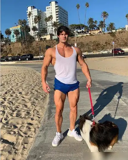 jeffseid用完美的腹肌圈粉超过390万人ifbb职业卡最年轻的人