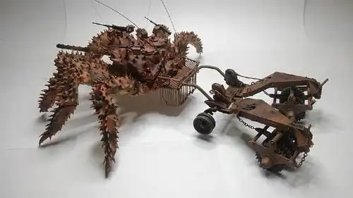 原创前有手工大佬用蟹壳拼机器人今有日本网友用螃蟹设计坦克