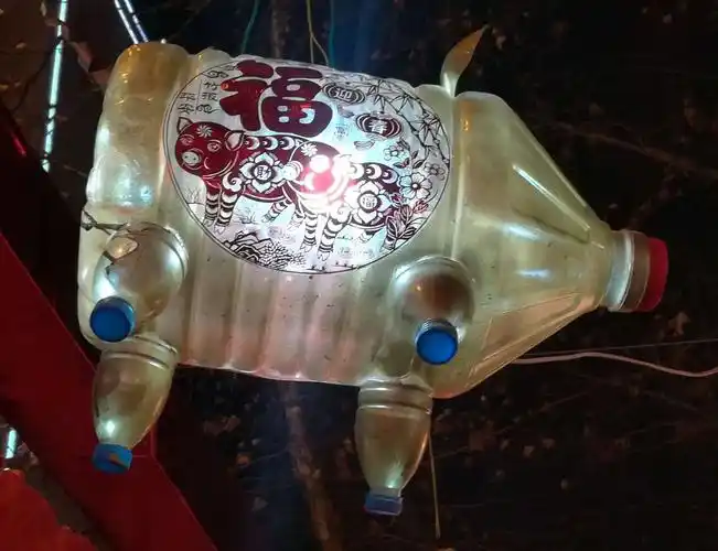 废油桶做的猪灯1