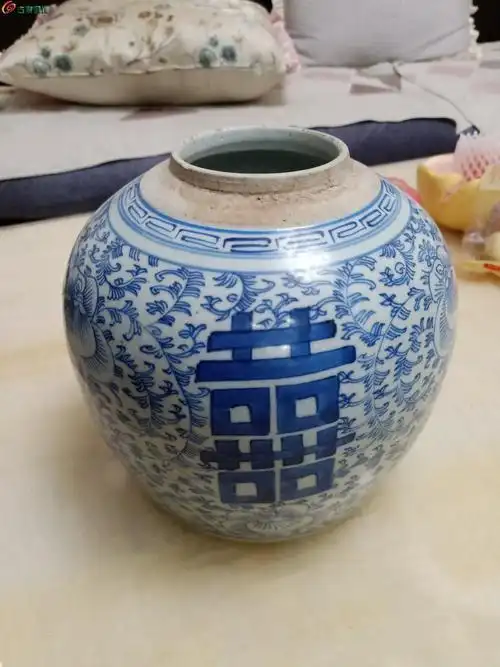 清代青花喜字罐一个