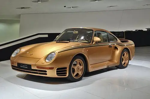 来自80年代的纯金光辉 金色的porsche 959是你任性的顶点