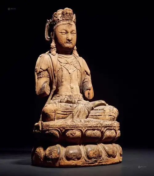 0524 元代 木雕观音座像
