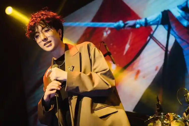 李常超"十年超时"专场演唱会上海站圆满收官