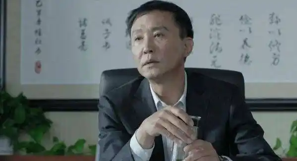 吴刚,成也一张脸,败也一张脸_康书记_时候_争议