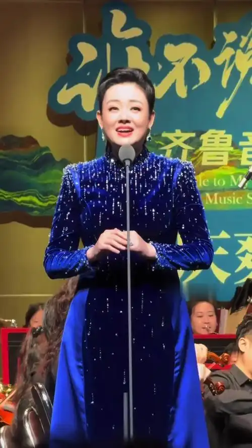 谢谢钱哥替我去听《月亮看我》