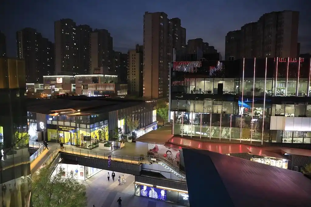 西安曲江创意谷夜景璀璨