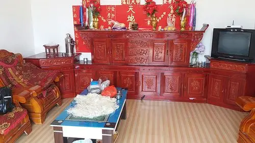 家堂柜.可以订做,多高,有几米只要告诉我,都能订做.