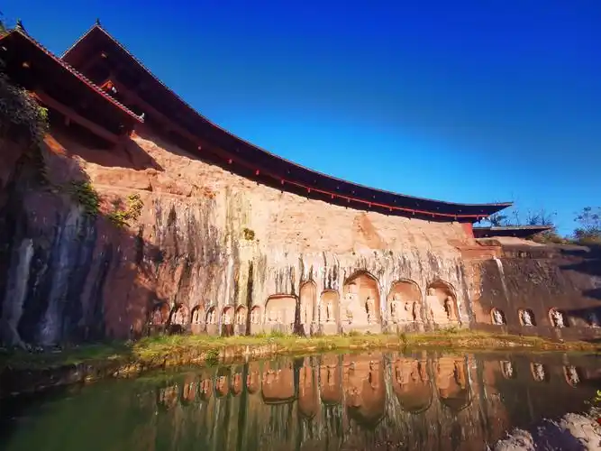 13)d13,游新修葺的恩施州来凤县翔凤镇仙佛寺,有一千七百多年历史的