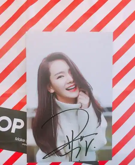 最新 戚薇亲笔签名照 明信片 只此一张