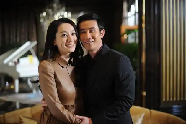 董维嘉:被导演忽悠演康兰