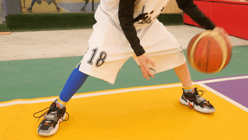 第一期 | 每日家庭篮球训练计划_运球